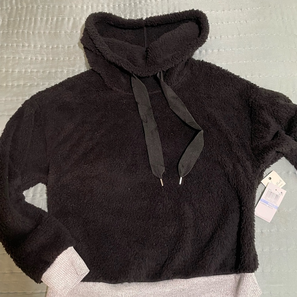 NWT Sherpa Fleece Drawstring Cowl Neck Sweater Size Small Black